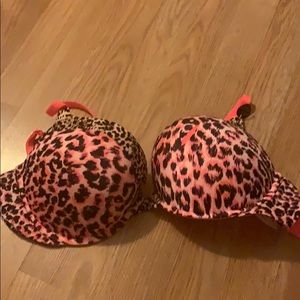 Victoria’s Secret Bombshell Bra - Cheetah - 38D